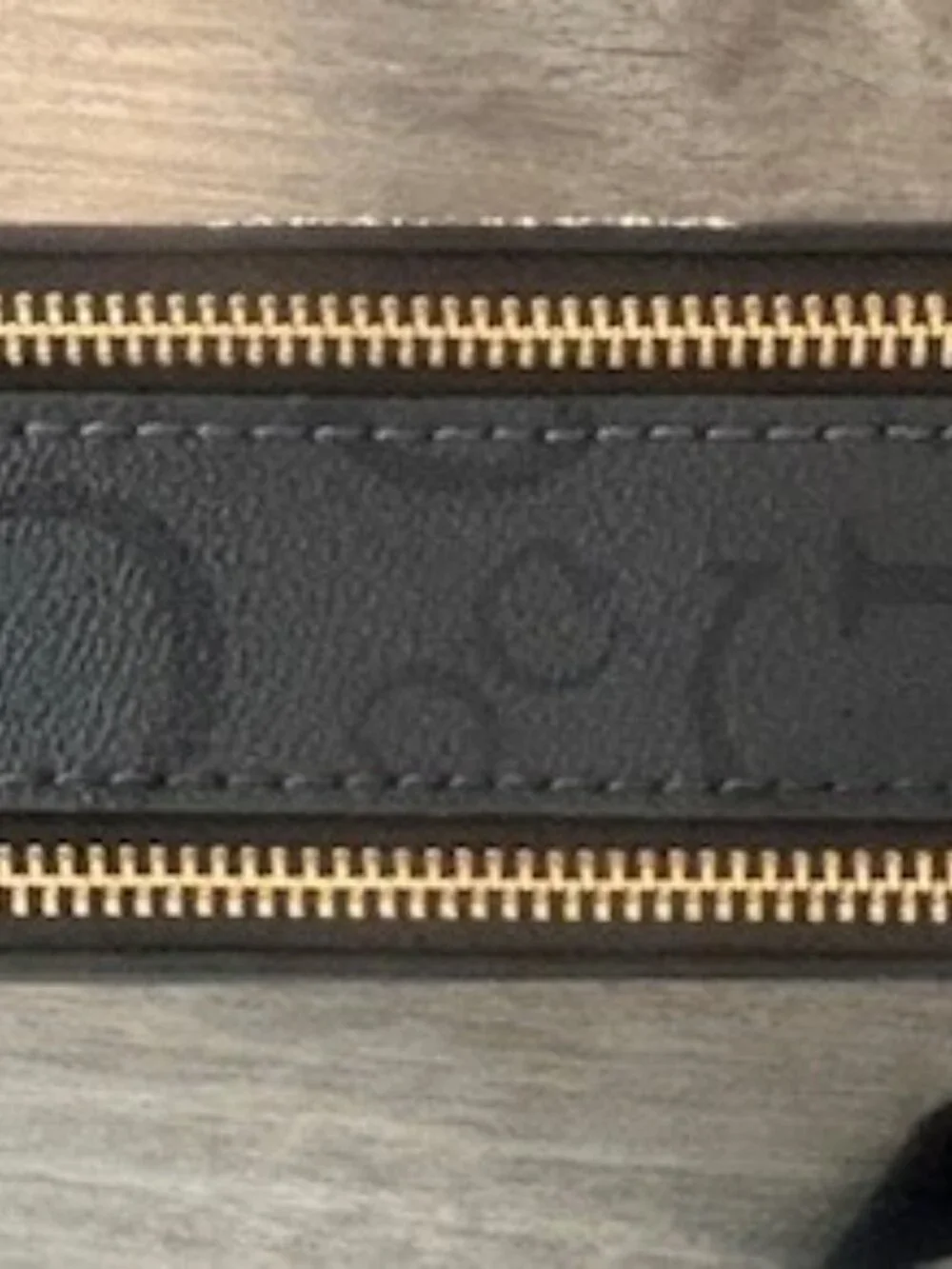 Guess Los Angeles Crossbody Bag